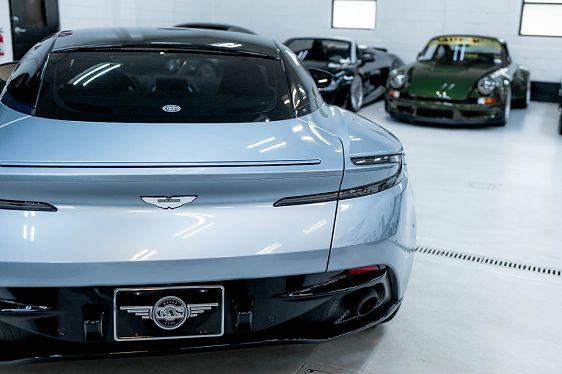 Vehicle Image 25 of 145 for 2018 Aston Martin DB11