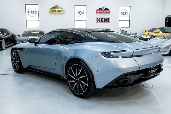 2018 Aston Martin DB11 - 6