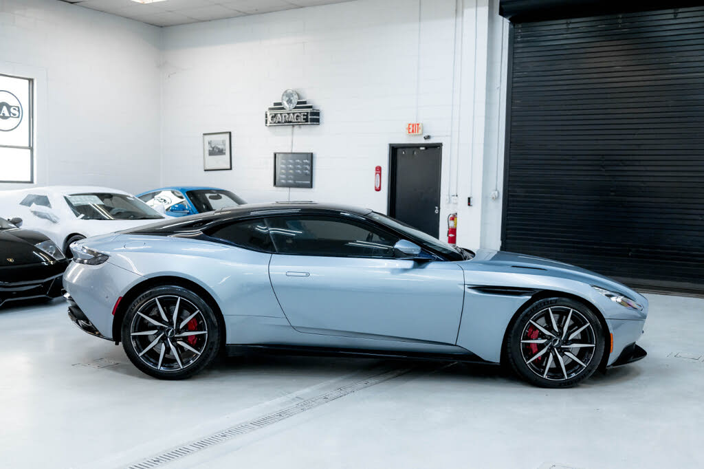 Vehicle Image 81 of 145 for 2018 Aston Martin DB11