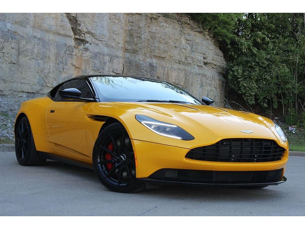 2018 Aston Martin DB11 - 1