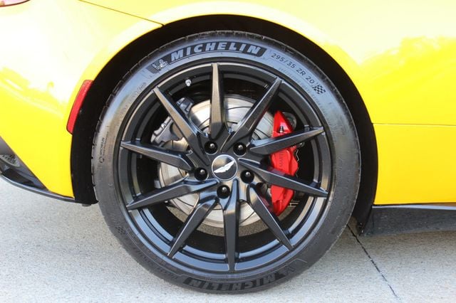 Vehicle Image 15 of 43 for 2018 Aston Martin DB11