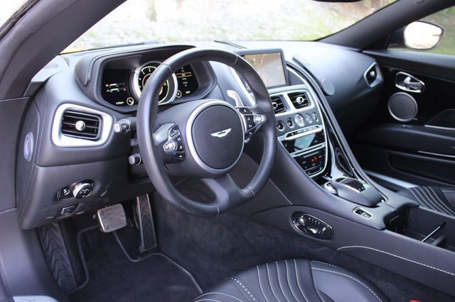 2018 Aston Martin DB11 - 25