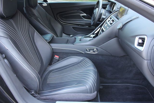 2018 Aston Martin DB11 - 29