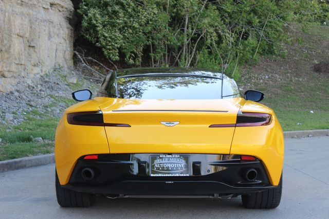 2018 Aston Martin DB11 - 9