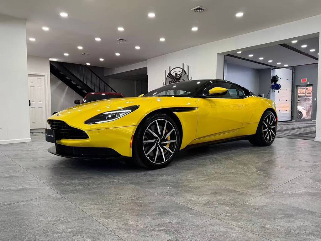 2020 Aston Martin DB11 V8