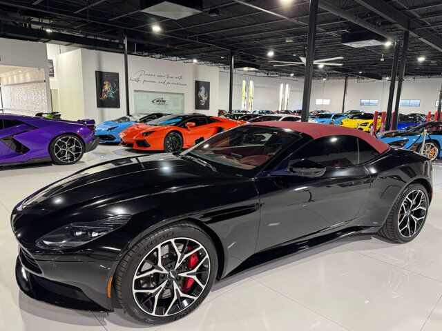 2019 Aston Martin DB11 - 11