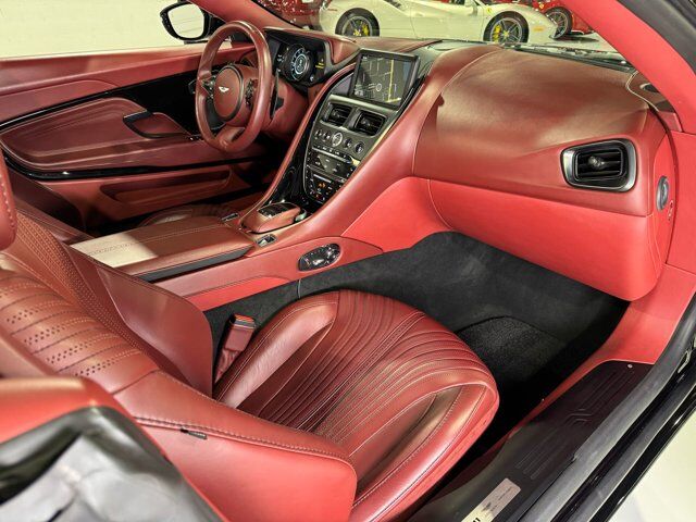 2019 Aston Martin DB11 - 22