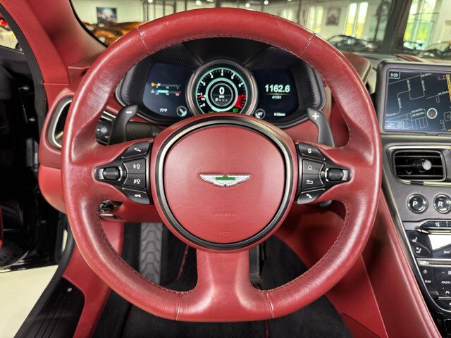2019 Aston Martin DB11 - 24