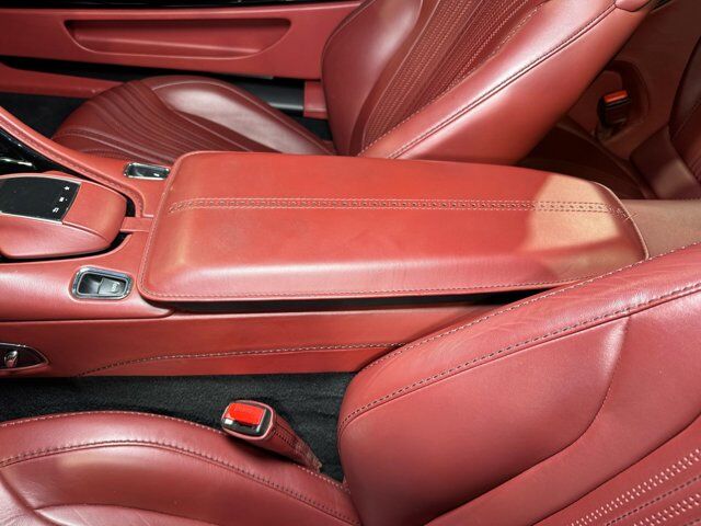Vehicle Image 32 of 106 for 2019 Aston Martin DB11