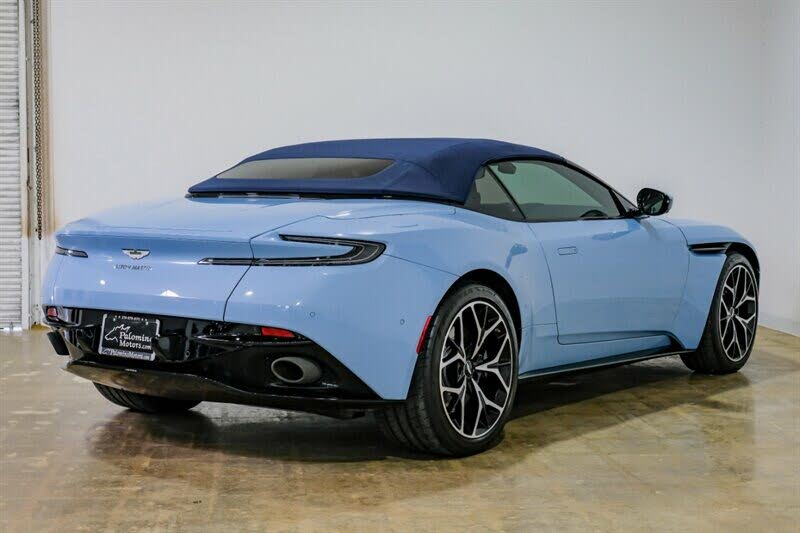 2019 Aston Martin DB11 - 10