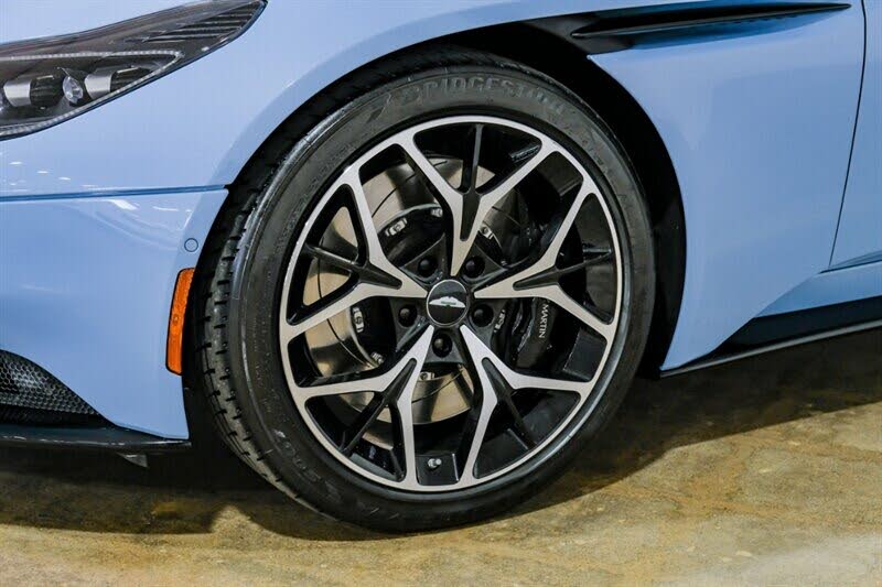2019 Aston Martin DB11 - 104