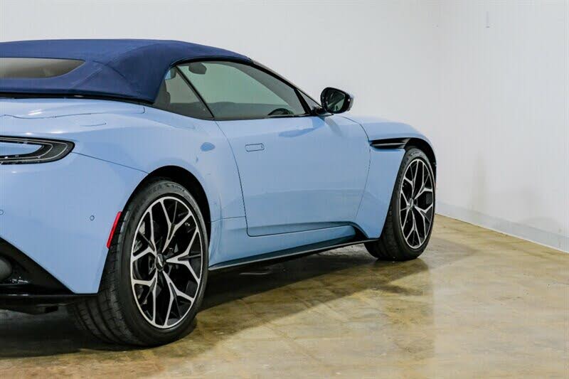 2019 Aston Martin DB11 - 12