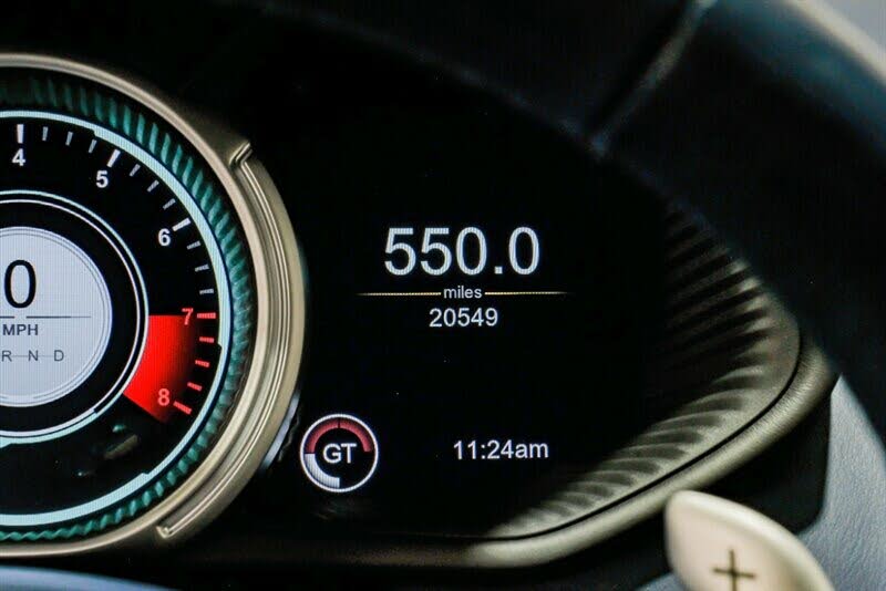 2019 Aston Martin DB11 - 21