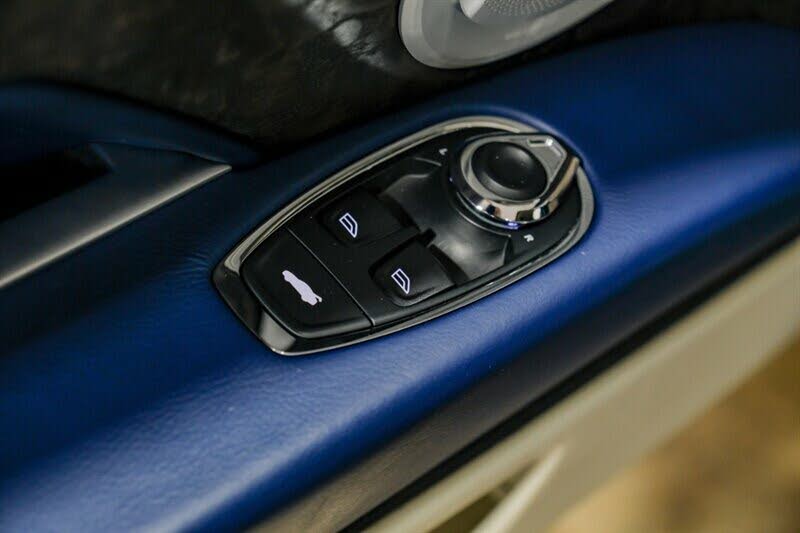 Vehicle Image 92 of 109 for 2019 Aston Martin DB11