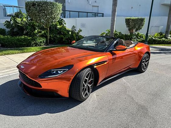 2019 Aston Martin DB11 - 27