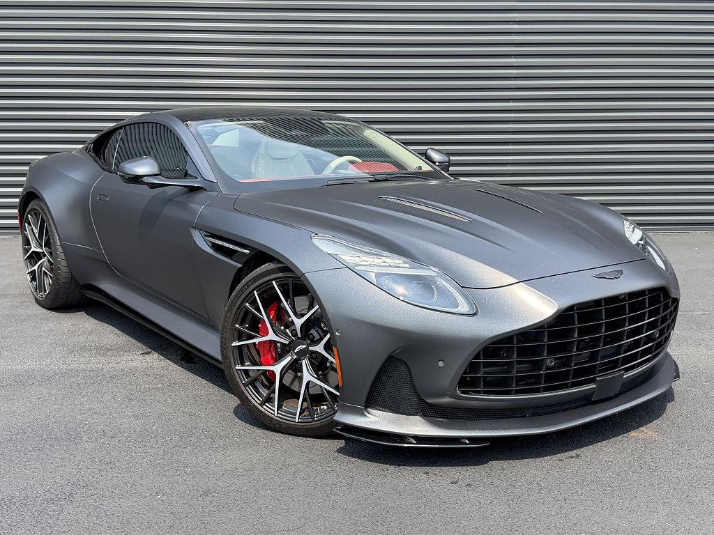2024 Aston Martin DB12 V8