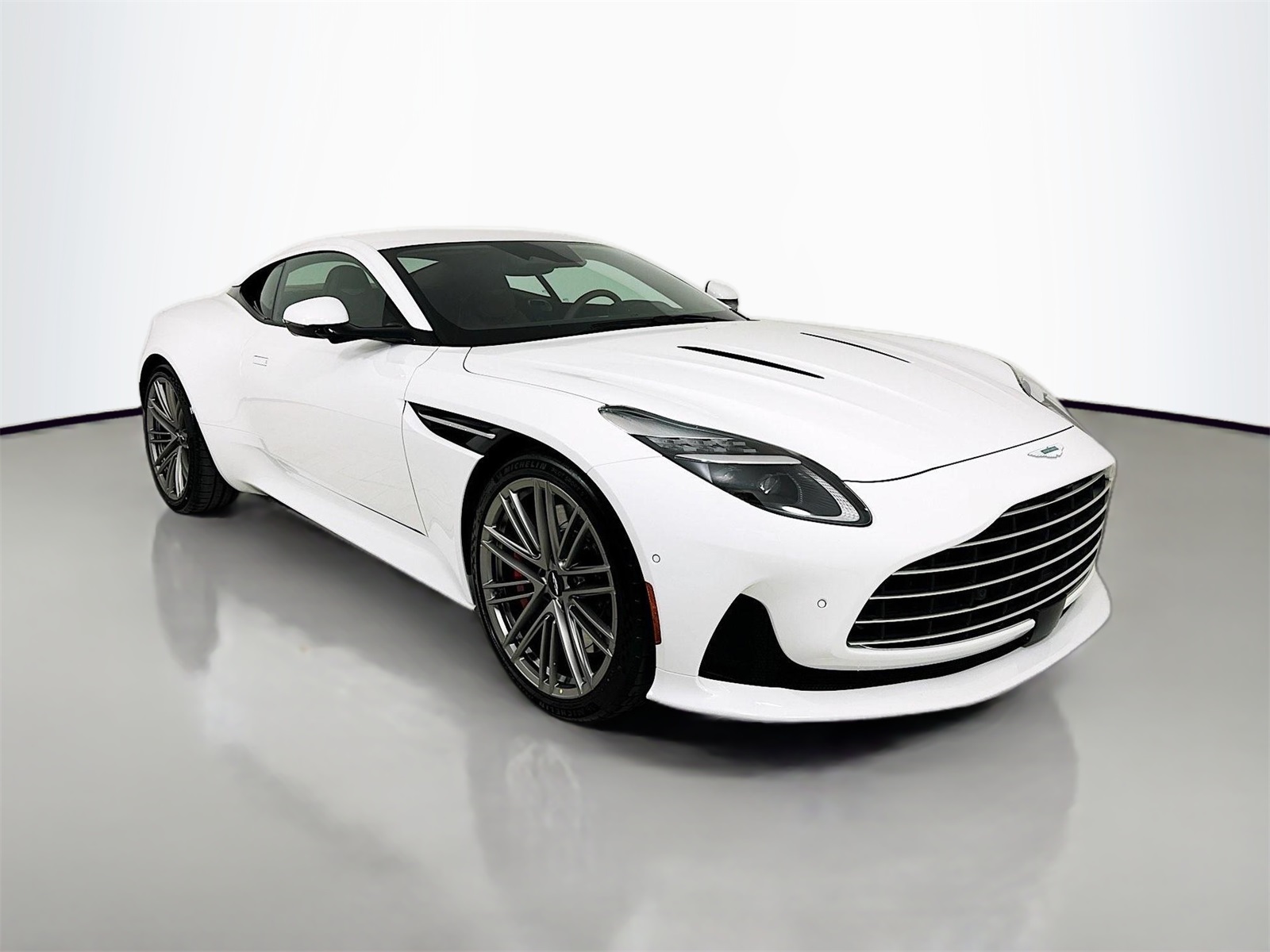 2024 Aston Martin DB12 V8