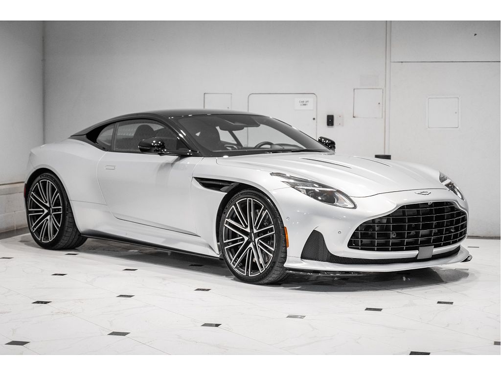 2024 Aston Martin DB12 V8