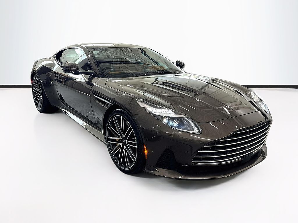 2024 Aston Martin DB12 V8