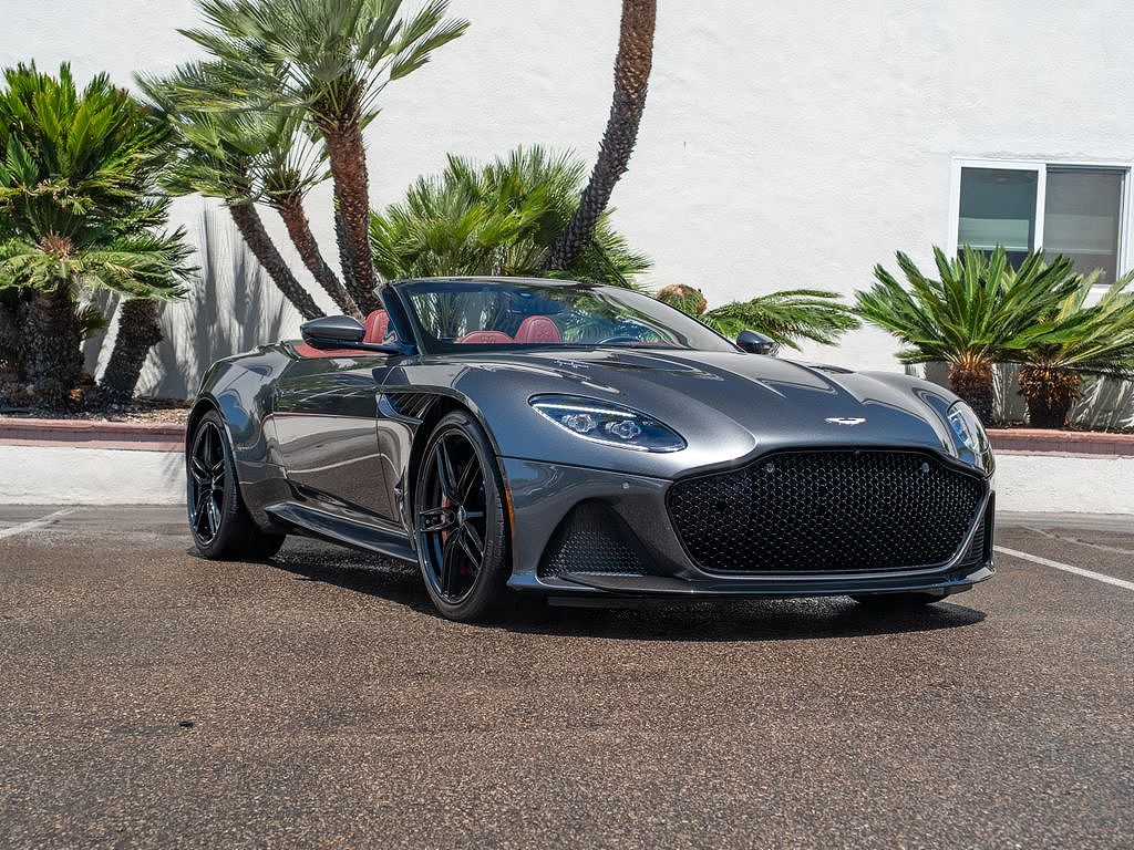 2020 Aston Martin DBS Volante