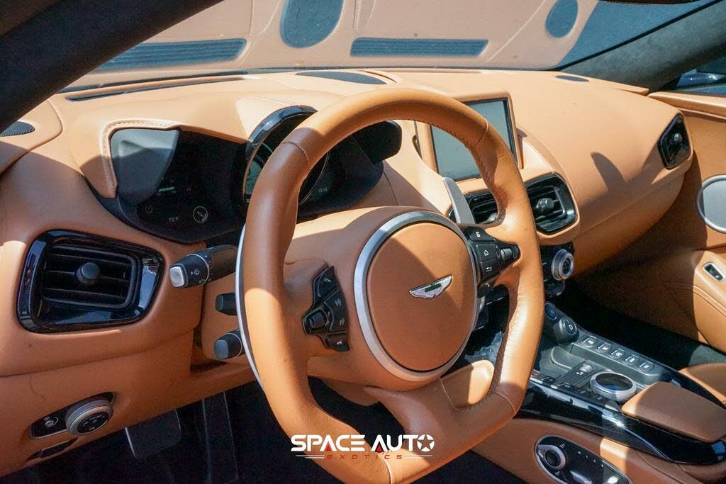 2019 Aston Martin Vantage - 14