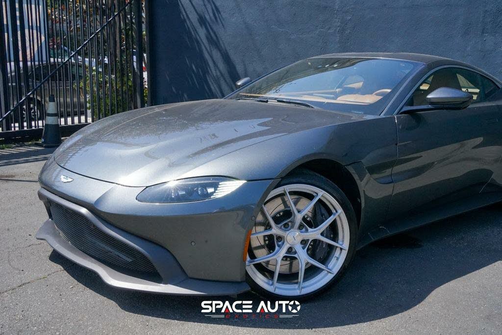 Vehicle Image 2 of 23 for 2019 Aston Martin Vantage