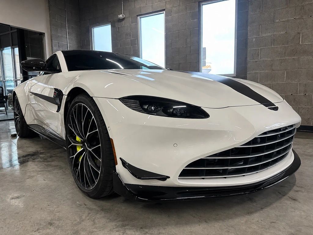 2023 Aston Martin Vantage