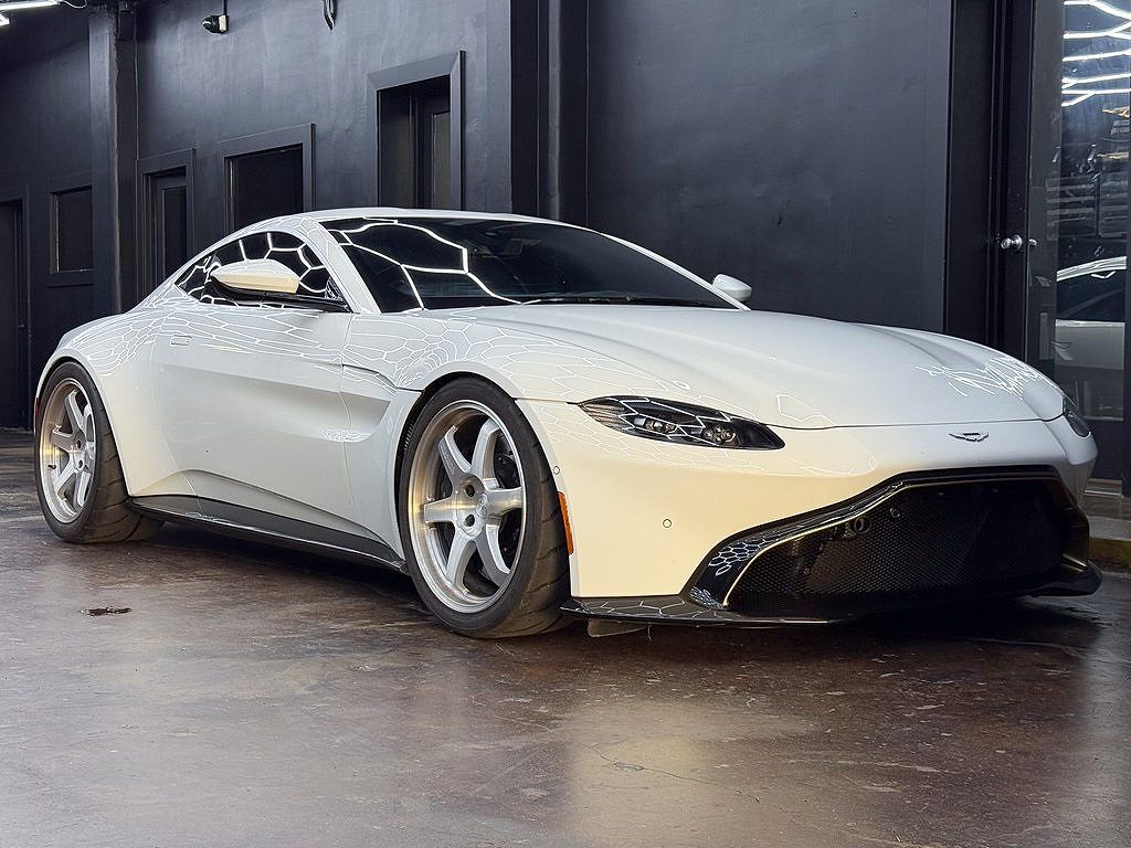 2019 Aston Martin Vantage