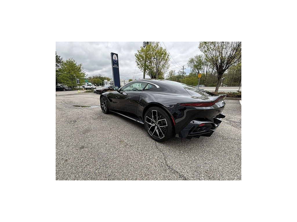 2022 Aston Martin V8 Vantage F1