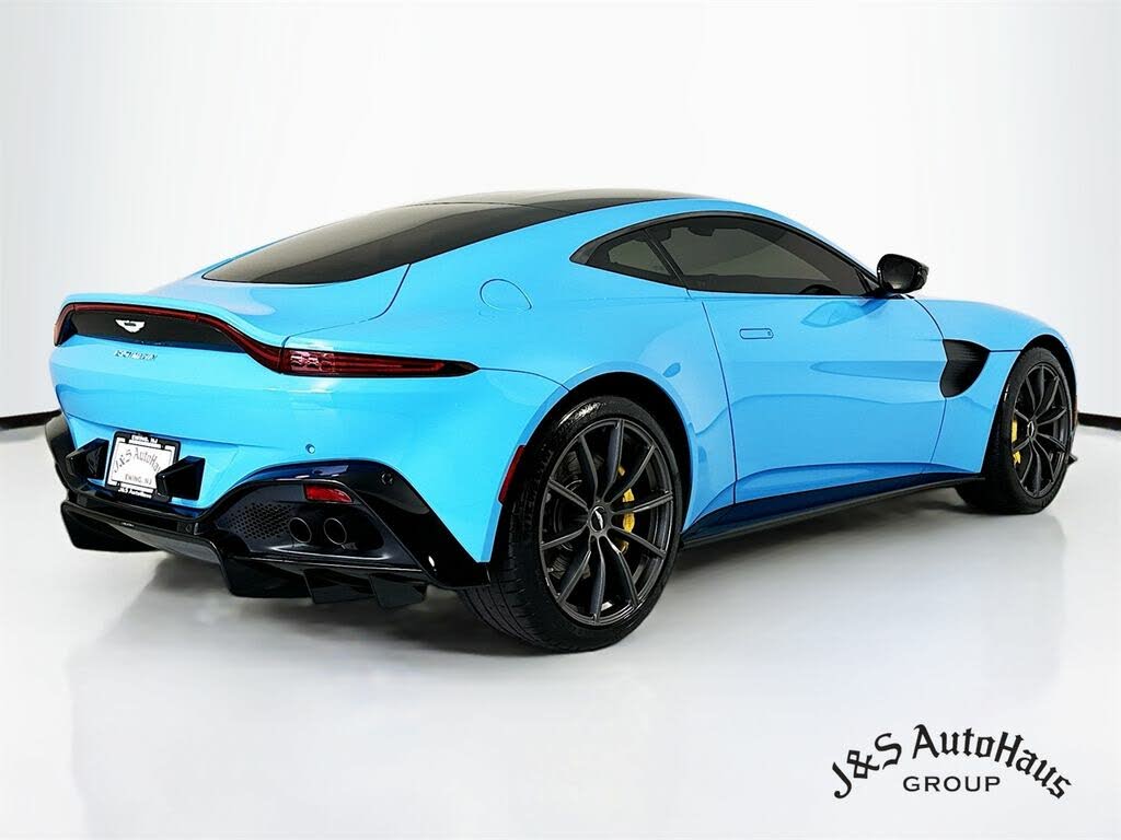 2020 Aston Martin Vantage - 7