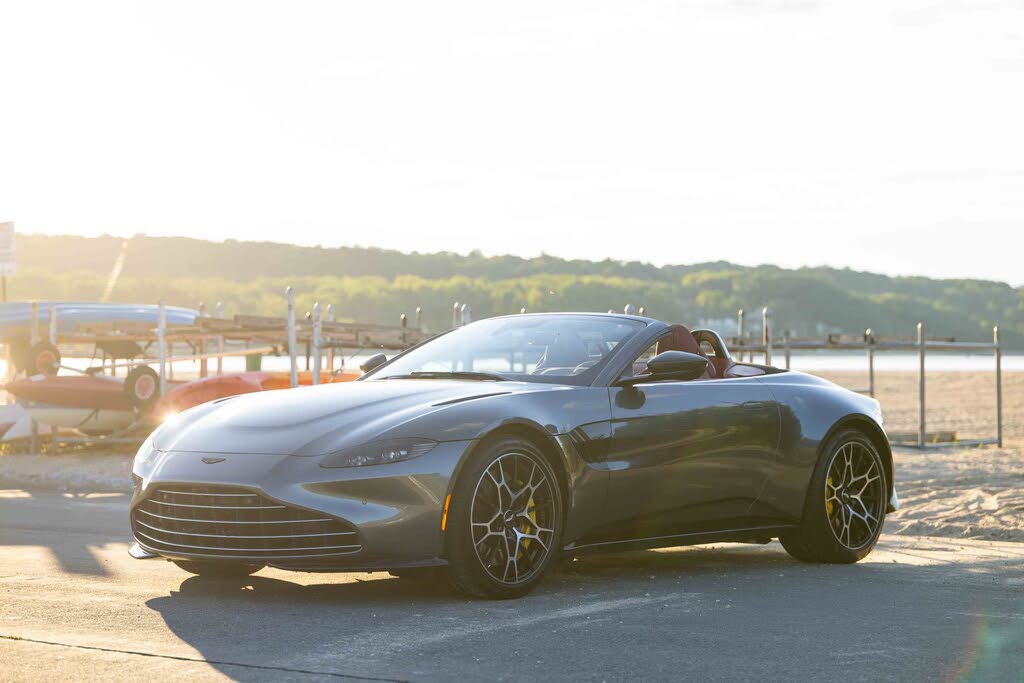 2023 Aston Martin V8 Vantage Roadster