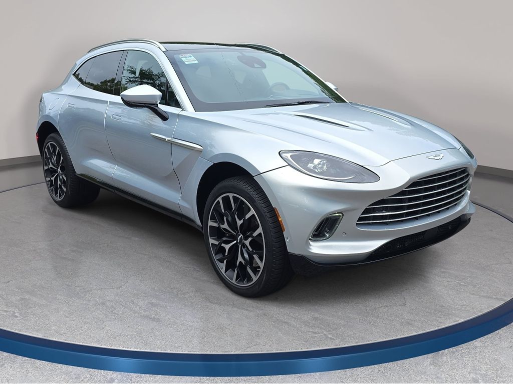 2021 Aston Martin DBX