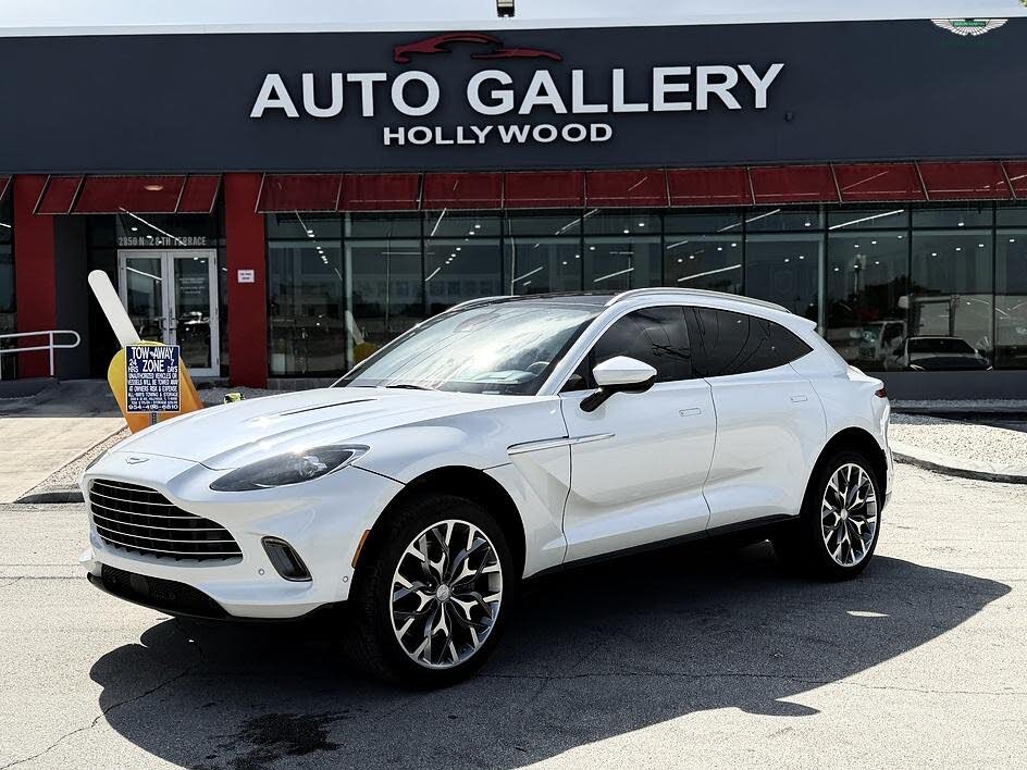 2021 Aston Martin DBX