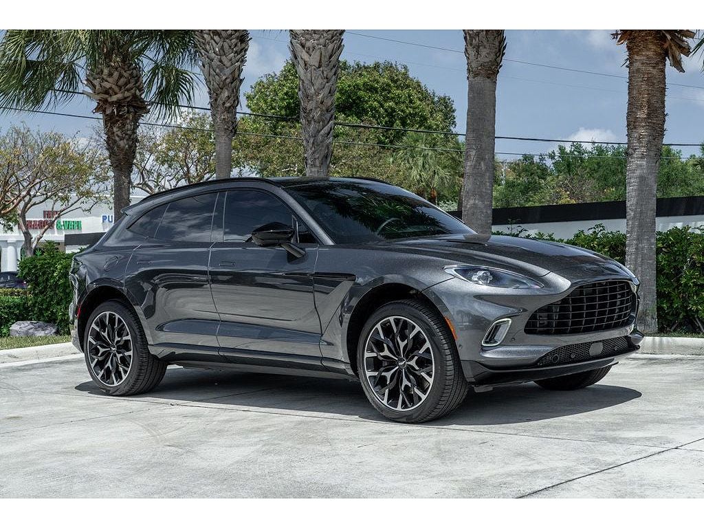 2021 Aston Martin DBX