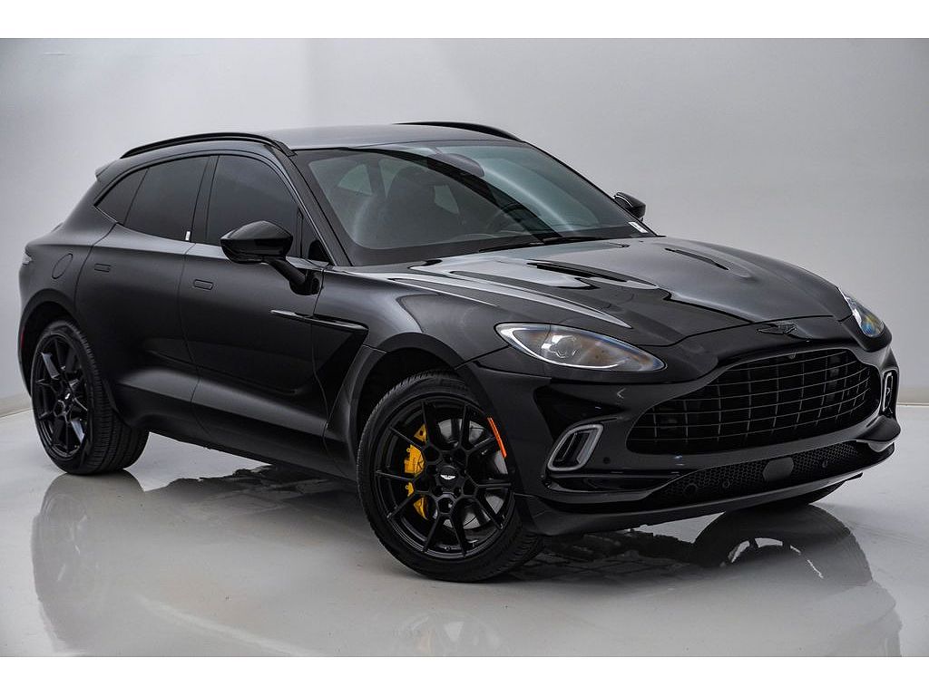 2023 Aston Martin DBX V8