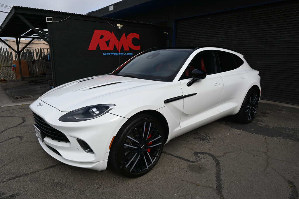 2022 Aston Martin DBX