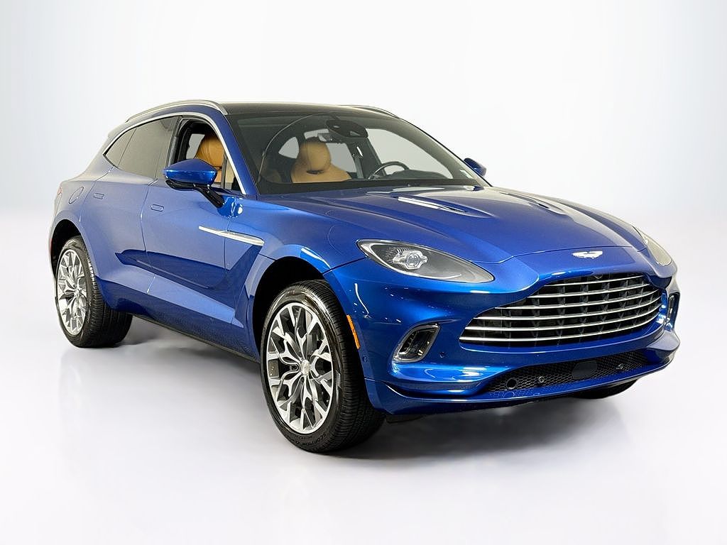 2023 Aston Martin DBX 550