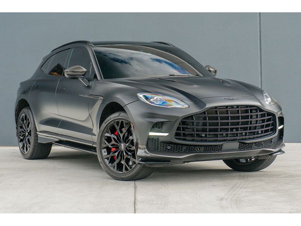 2023 Aston Martin DBX707