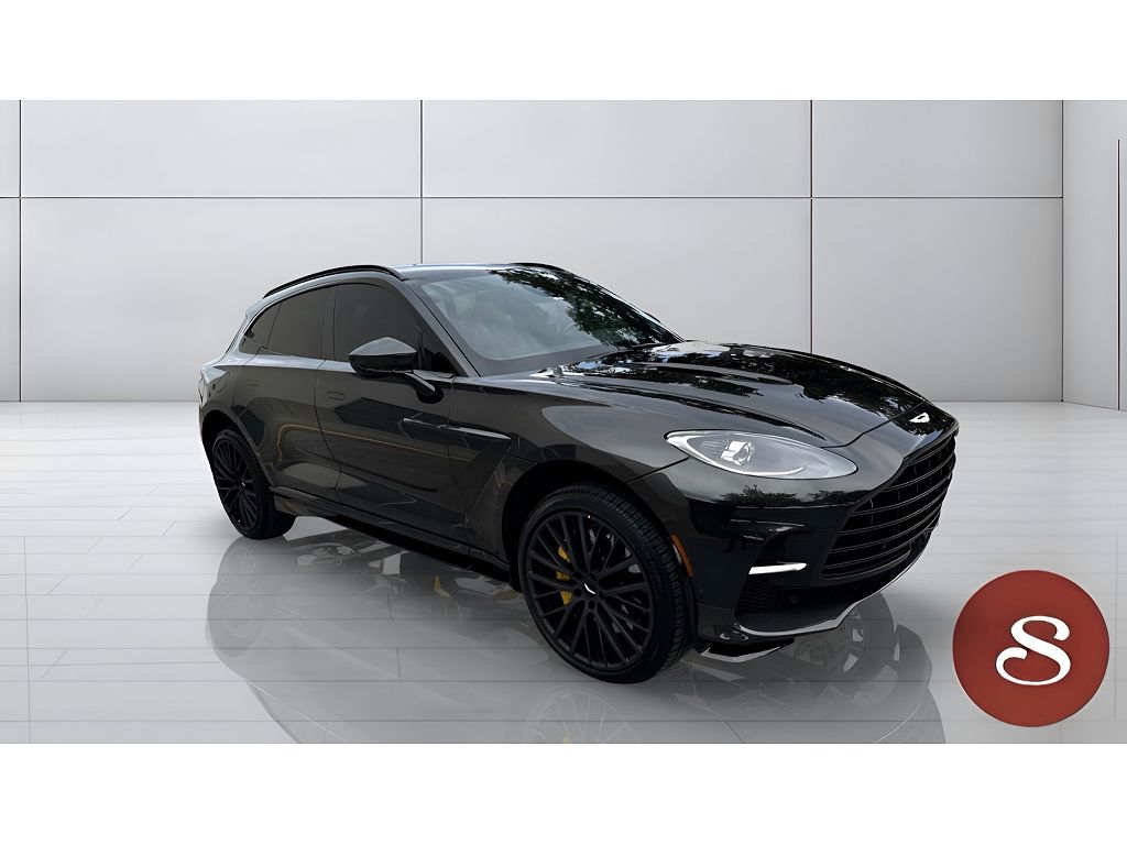 2024 Aston Martin DBX707