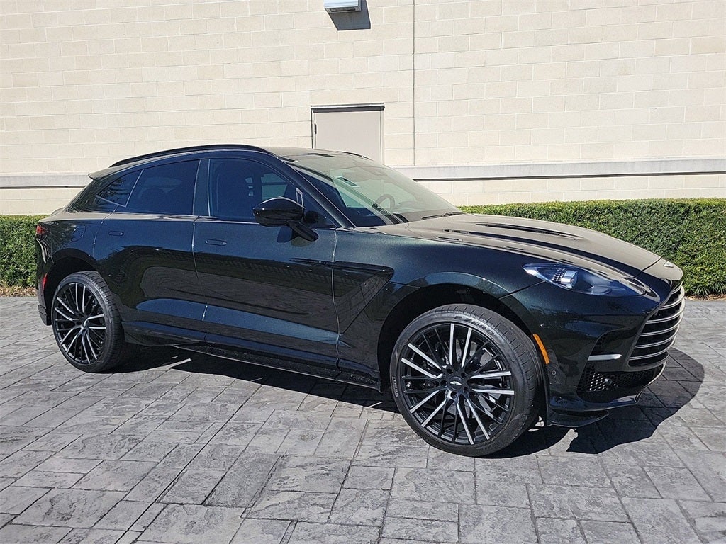 2023 Aston Martin DBX707