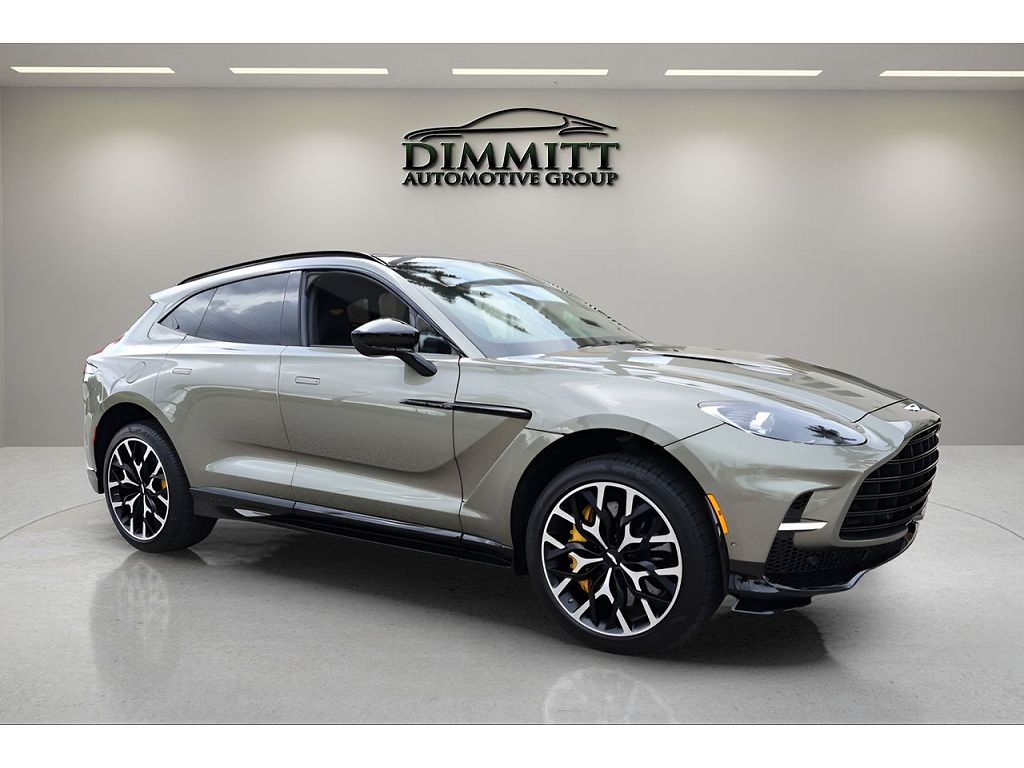 2023 Aston Martin DBX 707