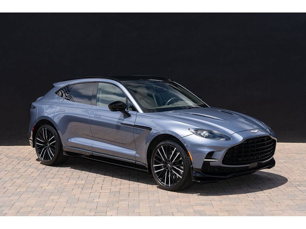 2024 Aston Martin DBX707