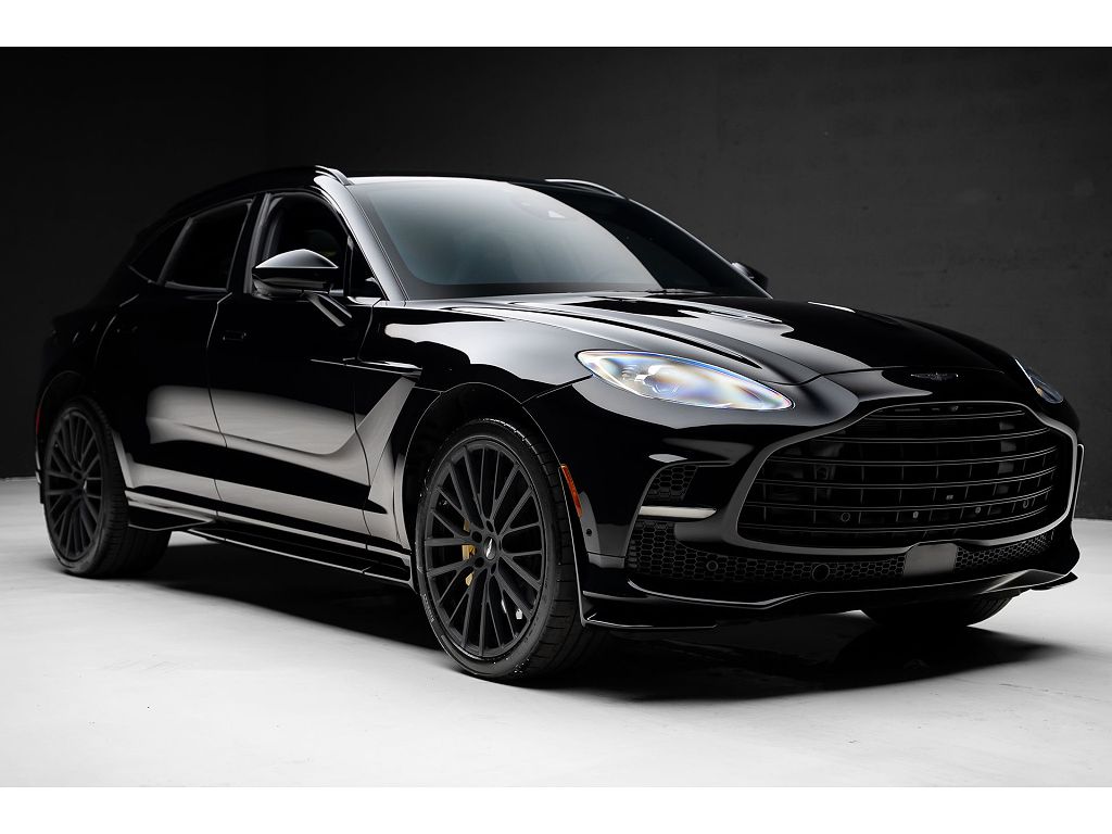 2024 Aston Martin DBX707