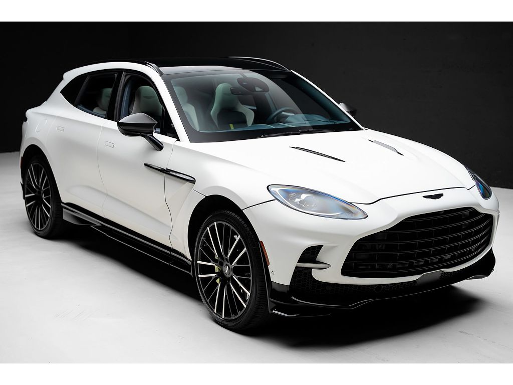 2023 Aston Martin DBX