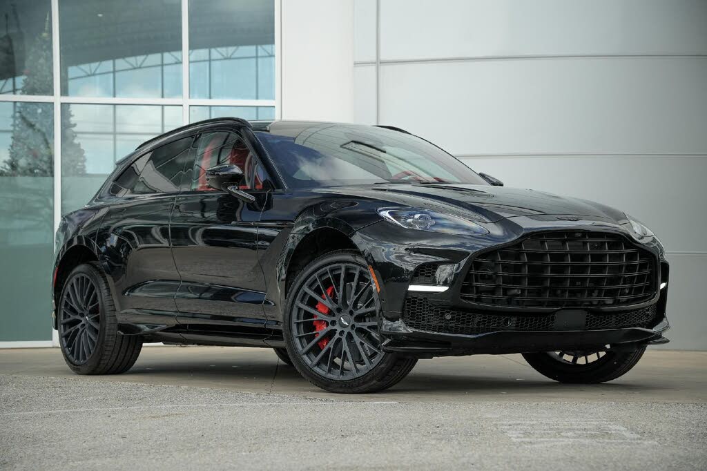 2026 Aston Martin DBX