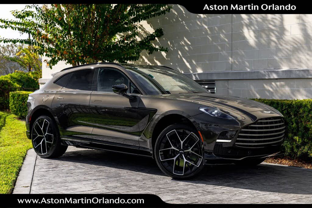 2026 Aston Martin DBX