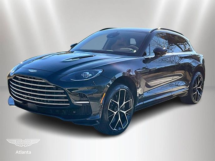 2026 Aston Martin DBX