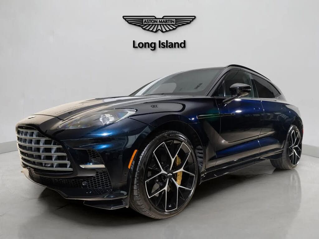 2026 Aston Martin DBX