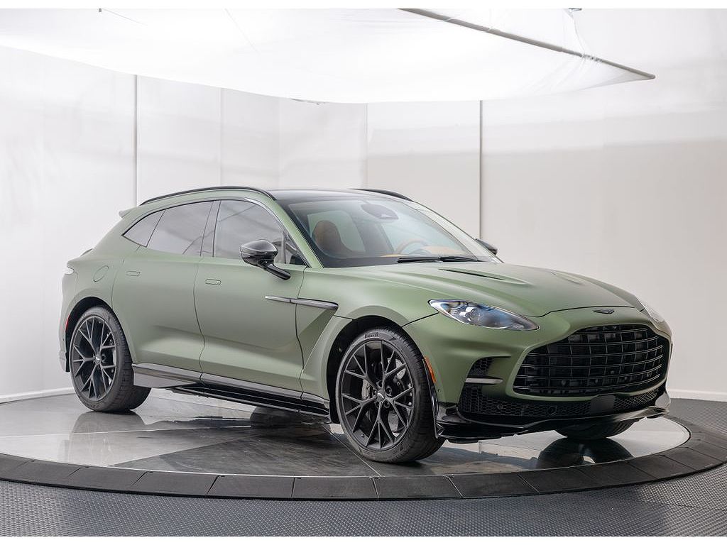 2025 Aston Martin DBX 707