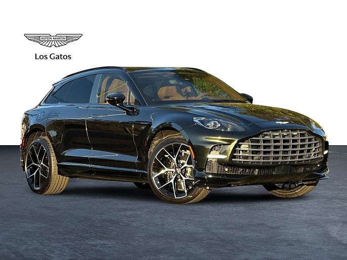 2026 Aston Martin DBX